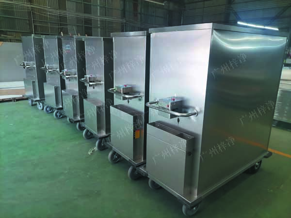 一次性物品電動轉運車采用304拉絲不銹鋼板面板厚度：≥1.2mm,表面作拉絲亞光處理。